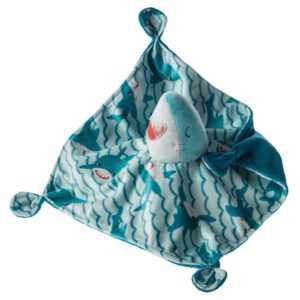 Soft shark blanket in blue color